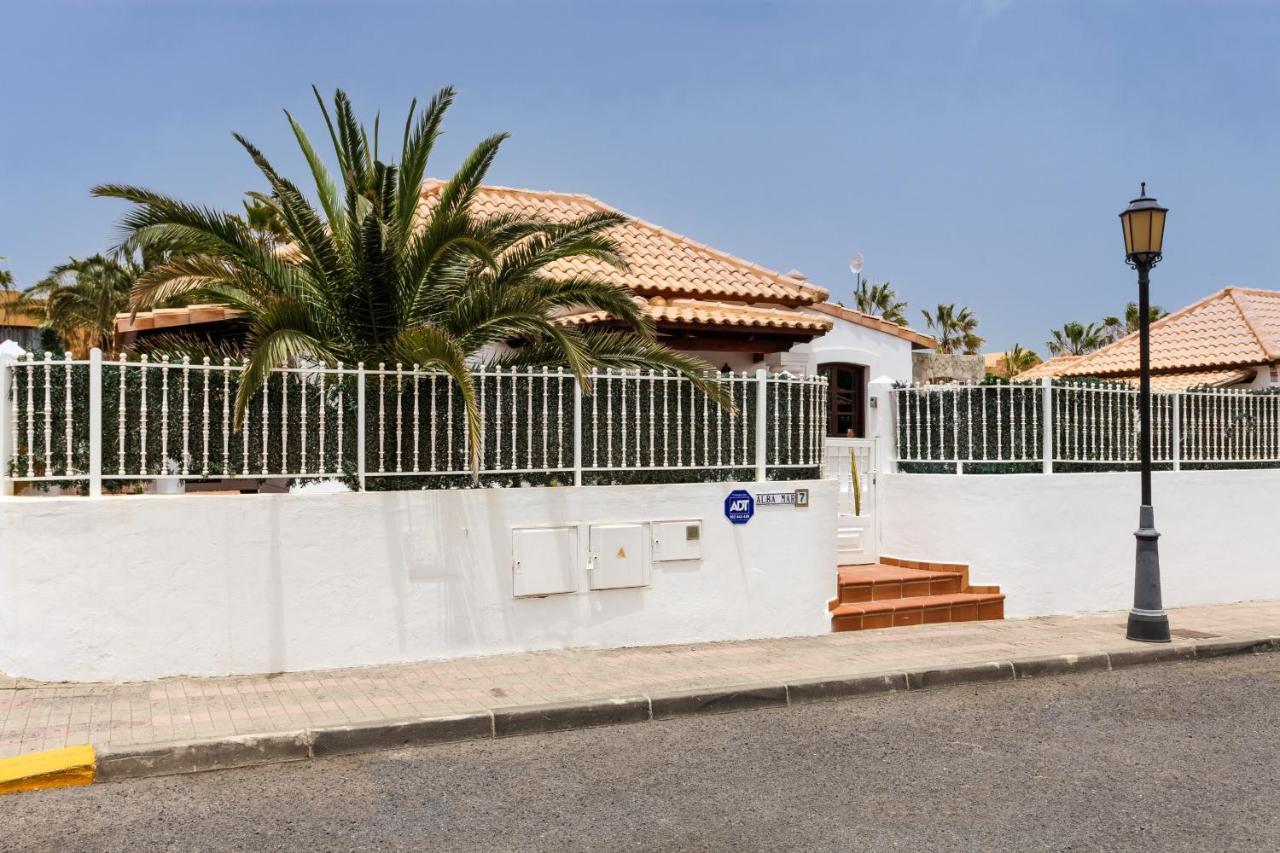 Villa Relax Deluxe Private Pool Corralejo By Holidays Home Eksteriør billede