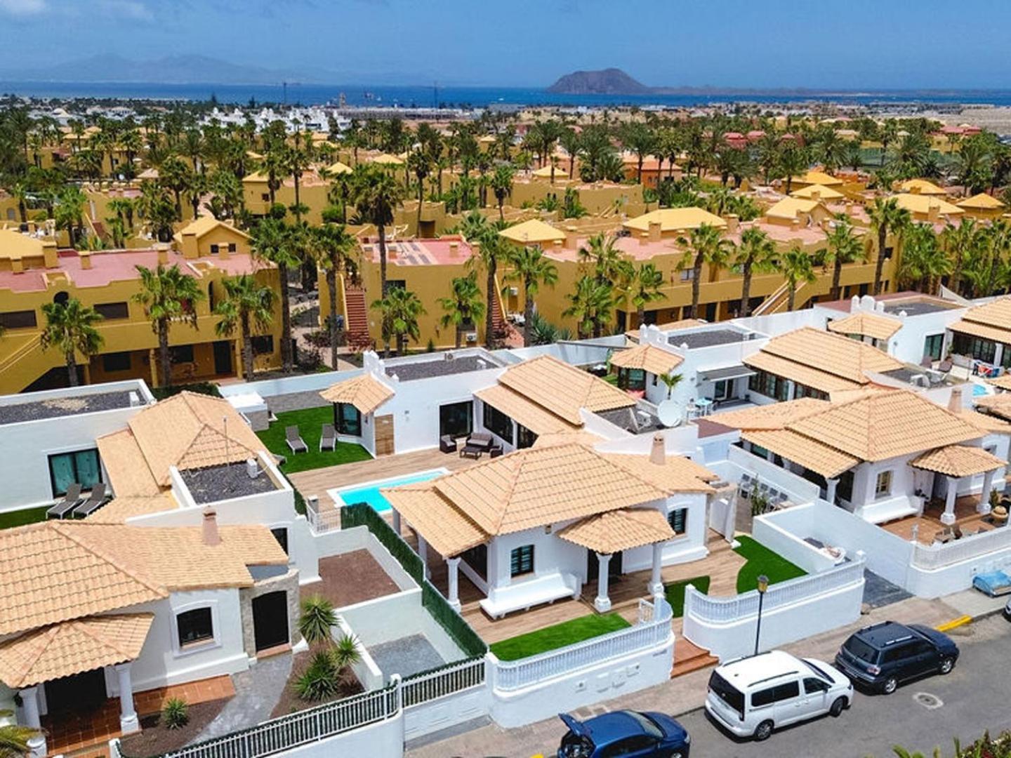 Villa Relax Deluxe Private Pool Corralejo By Holidays Home Eksteriør billede